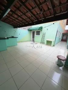 Casa com 3 Quartos para alugar, 157m² no Bosque dos Eucaliptos, São José dos Campos