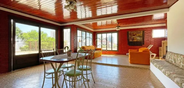 Apartamento com 3 Quartos à venda, 240m² no Três Figueiras, Porto Alegre