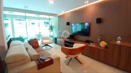 Sobrado com 3 Quartos à venda, 300m² no Gonzaga, Santos