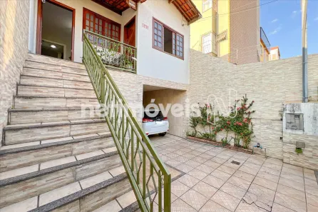 Casa com 3 Quartos à venda, 167m² no Paquetá, Belo Horizonte
