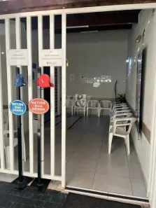 Imóvel Comercial à venda, 180m² no Presidente Roosevelt, Uberlândia