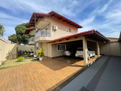 Sobrado com 5 Quartos à venda, 270m² no Jardim Europa, Goiânia