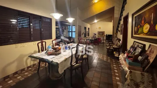 Casa com 4 Quartos à venda, 321m² no Setor Coimbra, Goiânia