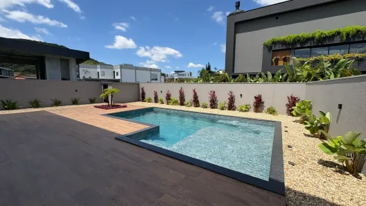Casa com 4 Quartos à venda, 411m² no Santa Regina, Camboriú