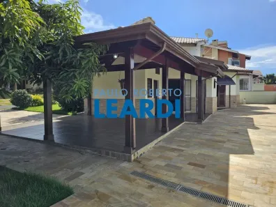 Casa de Condomínio com 2 Quartos à venda, 136m² no Santa Cruz, Valinhos