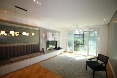 Apartamento com 3 Quartos para alugar, 121m² no Auxiliadora, Porto Alegre