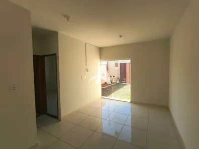 Casa com 2 Quartos para alugar, 50m² no Shopping Park, Uberlândia