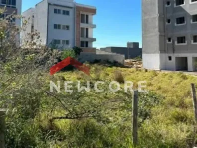 Lote/Terreno à venda, 700m² no Village, Imbituba