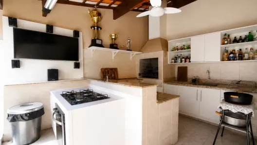 Casa com 2 Quartos à venda, 100m² no Jardim Gurilândia, Taubaté