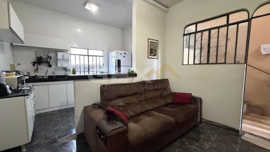 Casa com 3 Quartos à venda, 44m² no Centro, Divinópolis