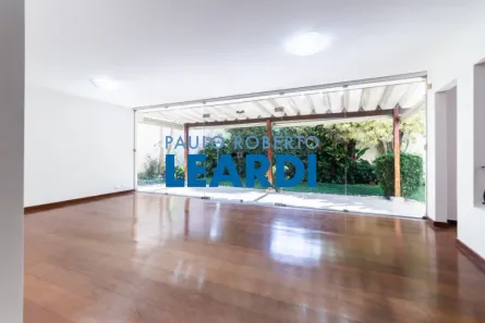 Sobrado com 4 Quartos à venda, 329m² no Alto de Pinheiros, São Paulo