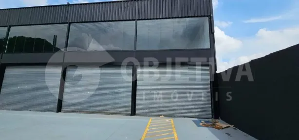 Galpão/Depósito/Armazém à venda, 450m² no Planalto, Uberlândia