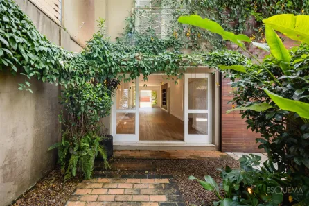 Casa com 3 Quartos para alugar, 300m² no Jardim Europa, São Paulo