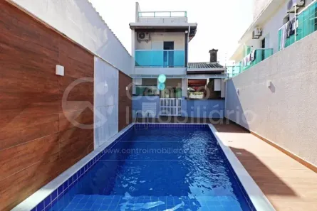 Casa com 4 Quartos à venda, 244m² no Centro, Peruíbe