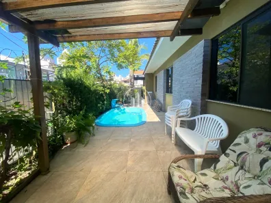 Casa com 3 Quartos à venda, 221m² no Canto, Florianópolis