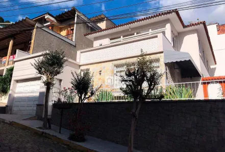 Casa com 5 Quartos à venda, 263m² no Centro, Nova Friburgo