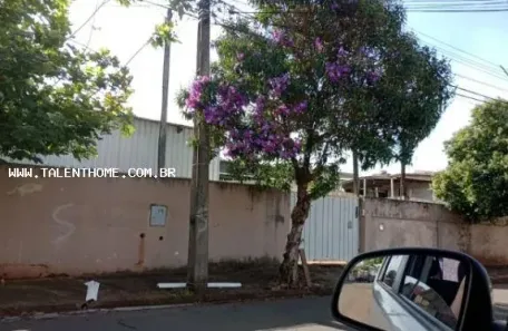 Casa com 2 Quartos à venda, 284m² no Brasília, Londrina