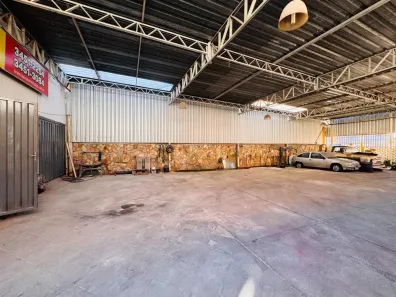 Galpão/Depósito/Armazém com 1 Quarto para alugar, 370m² no Itapoã, Belo Horizonte