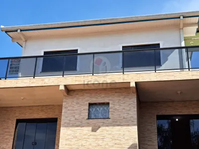 Sobrado com 3 Quartos à venda, 175m² no Novo Mundo, Curitiba