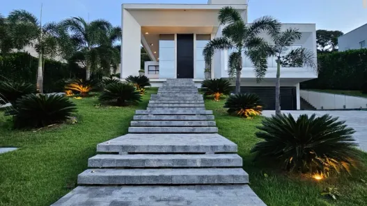 Casa de Condomínio com 4 Quartos à venda, 840m² no Residencial Aldeia do Vale, Goiânia