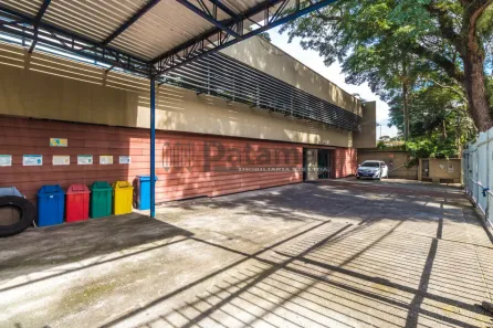 Imóvel Comercial com 4 Quartos à venda, 500m² no Caxingui, São Paulo