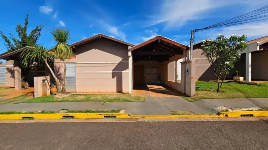 Casa de Condomínio com 3 Quartos à venda, 140m² no Recanto do Cerrado, Campo Grande