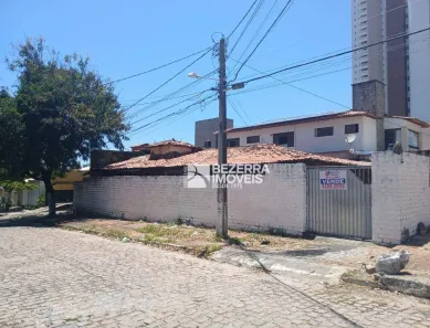 Casa com 3 Quartos à venda, 300m² no Lagoa Nova, Natal
