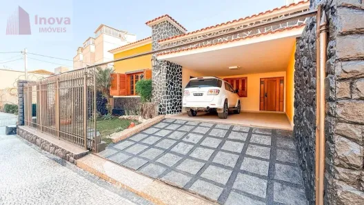 Casa com 3 Quartos à venda, 200m² no Bairu, Juiz de Fora