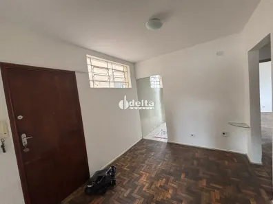 Apartamento com 3 Quartos para alugar, 89m² no Osvaldo Rezende, Uberlândia