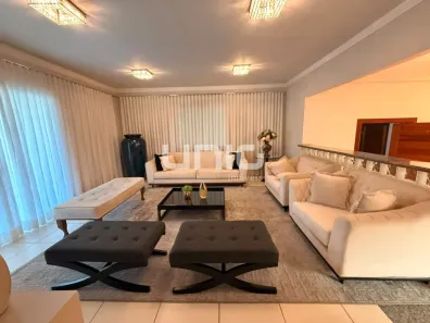 Sobrado com 5 Quartos à venda, 250m² no Castelinho, Piracicaba