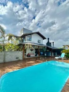 Casa com 4 Quartos à venda, 230m² no Rio Tavares, Florianópolis