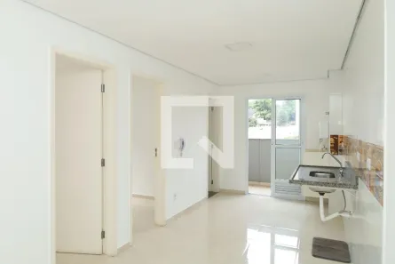 Apartamento com 2 Quartos à venda, 43m² no Vila Carmosina, São Paulo