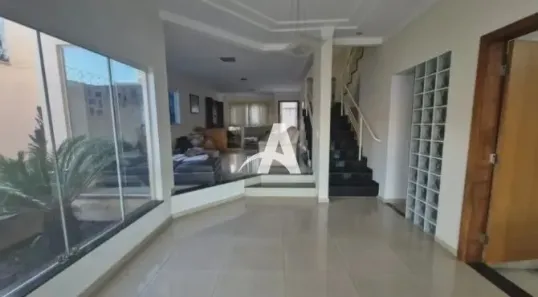Casa com 3 Quartos para alugar, 380m² no Lídice, Uberlândia