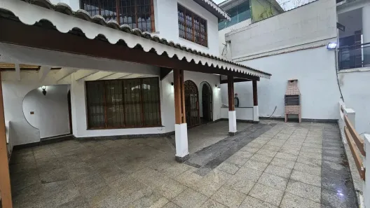 Casa com 3 Quartos para alugar, 250m² no Palmeiras, Nova Iguaçu