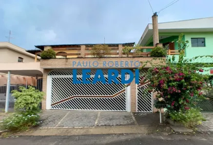 Sobrado com 4 Quartos à venda, 350m² no Cidade São Francisco, São Paulo