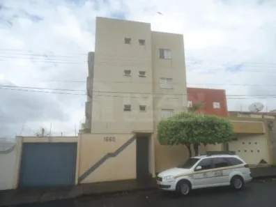 Apartamento com 3 Quartos para alugar, 121m² no Santa Mônica, Uberlândia