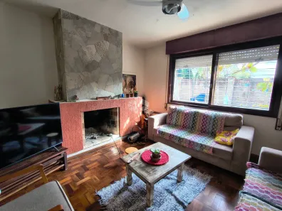 Casa com 2 Quartos à venda, 160m² no Jardim Itu, Porto Alegre