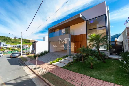 Casa de Condomínio com 4 Quartos à venda, 320m² no Salvaterra, Juiz de Fora