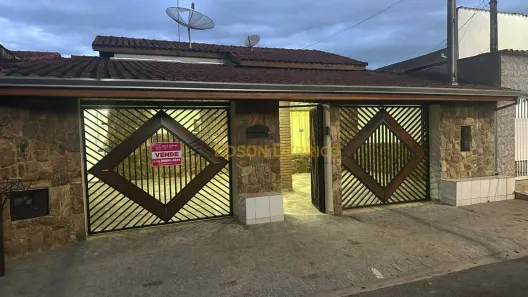 Casa com 4 Quartos à venda, 242m² no Conjunto Habitacional Terra dos Ipês I (Norte), Pindamonhangaba
