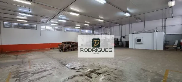 Galpão/Depósito/Armazém à venda, 3500m² no Casa Grande, Diadema