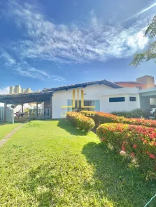 Casa de Condomínio com 3 Quartos à venda, 250m² no Piatã, Salvador