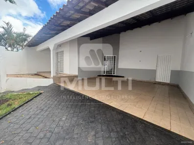 Casa com 3 Quartos à venda, 160m² no Cidade Jardim, Uberlândia