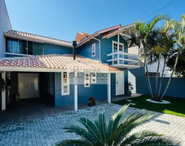 Casa com 3 Quartos à venda, 130m² no Ingleses do Rio Vermelho, Florianópolis
