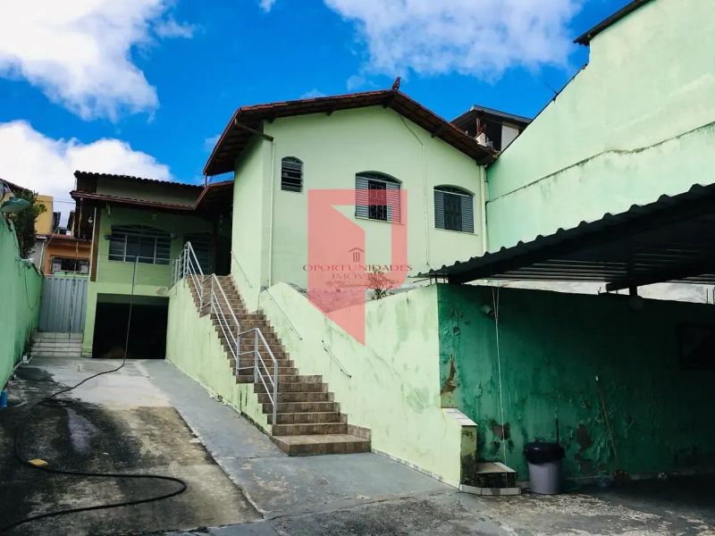 Casa com 4 quartos — Nova Esperança, Belo Horizonte