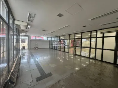 Ponto Comercial para venda ou aluguel, 570m² no Centro, Uberaba