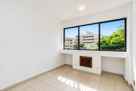 Sala Comercial à venda, 48m² no Petrópolis, Porto Alegre