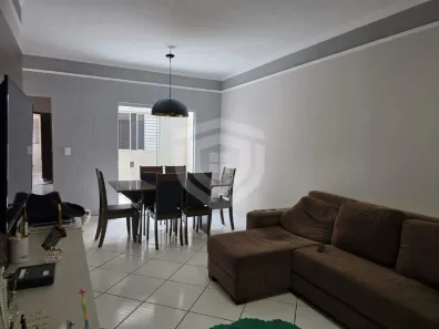 Casa com 3 Quartos para alugar, 150m² no Vila Souto, Bauru