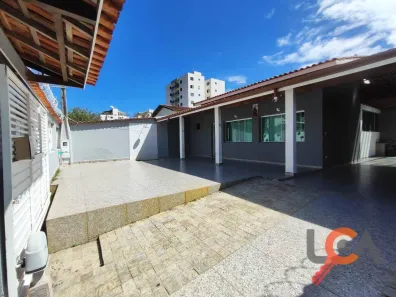 Casa com 4 Quartos à venda, 205m² no Martim de Sá, Caraguatatuba