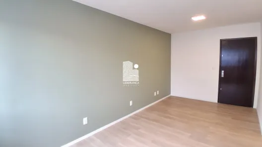 Apartamento com 2 Quartos à venda, 74m² no Centro, Florianópolis
