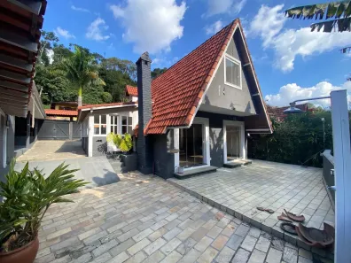 Casa com 3 Quartos à venda, 105m² no Itaipava, Petrópolis